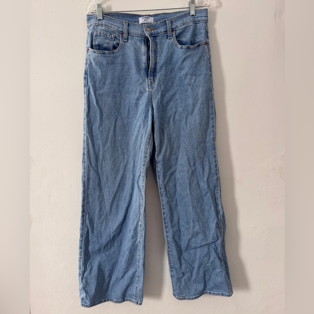 Denizen by Levi’s Light Wash Straight Leg Jeans
